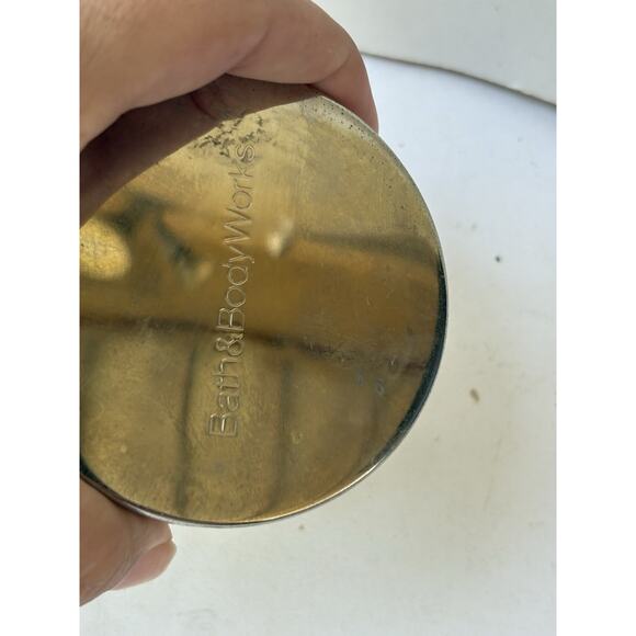 Bath & Body Works 4 Oz One wick Candle Sunlit Cashmere New - Picture 5 of 5